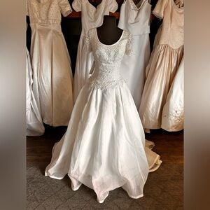 Alfred Angelo White Lace Bodice Ball Gown Wedding Dress